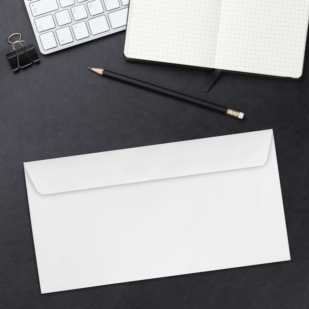 White 24lb 6 x 11 3/8 Machine Insertable Booklet