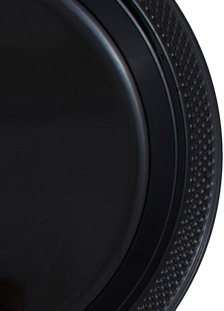 Black Medium Plastic Plates (9 Inch) - 20 Pack