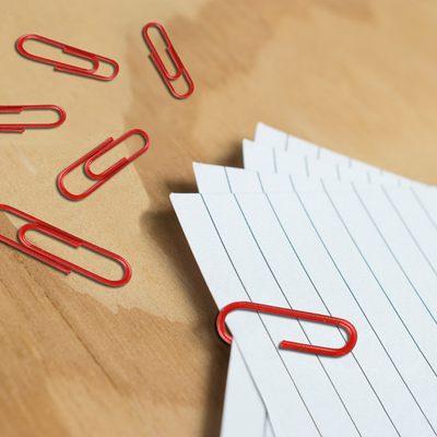 Red Standard Paper Clips - 100 Pack