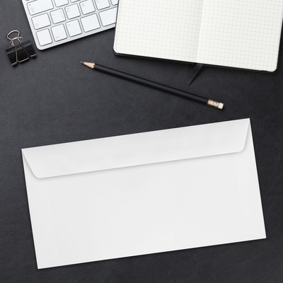 White 24lb 6 x 11 3/8 Machine Insertable Booklet