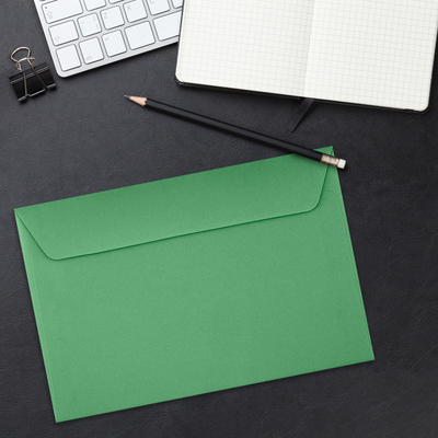 Holiday Green 32lb 6 x 9 Booklet Envelopes