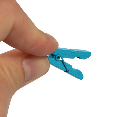 Sea Blue Medium/Large 1 3/8 Inch Wood Clips - 20 Pack
