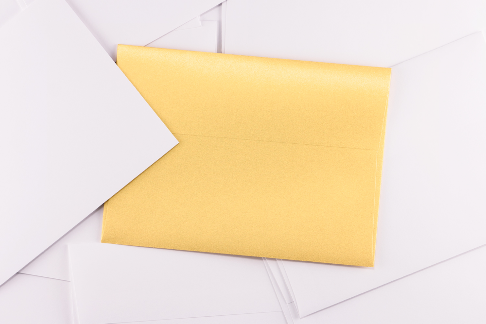 Gold Metallic 32lb A7 Invitation Envelopes (5 1/4 x 7 1/4) with Peel & Seal