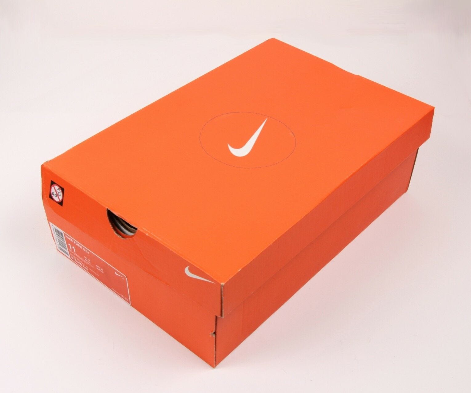 nike shoe box as base for diy birdhouse