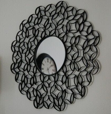 flower pattern, mirror Flower pattern around mirror