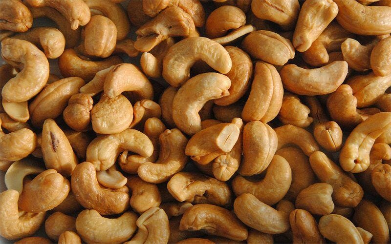 Cashews Cashews