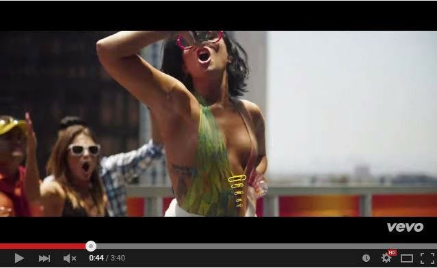 Demi Lovato cool for the summer youtube video screenshot JAM paperclips